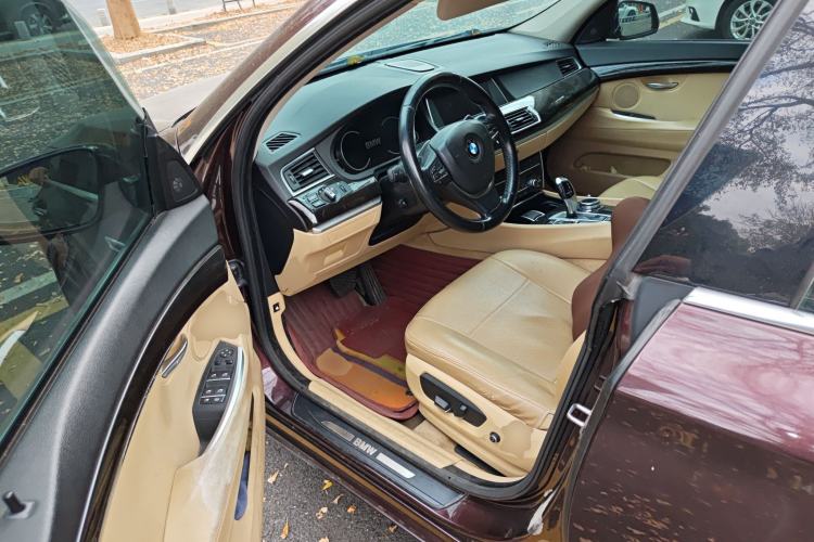 Used BMW 5 Series GT 2014 535i Leading Model Driver Seat