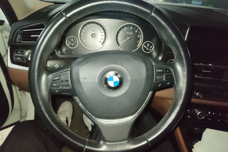 Used BMW 5 Series 2014 528Li Leading Model Steering Wheel