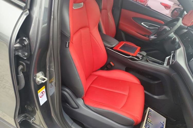 Used CHANGAN UNI-T 2020 1.5T Prestige Version
