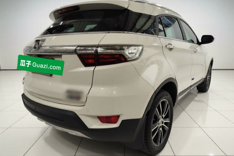 Used JMC Yusheng S330 2016 1.5L GTDi Automatic Two-Wheel Drive Flagship Edition Exterior 5