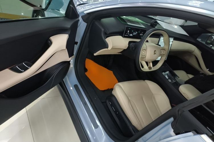 Used Nio ET5 2024 75 kWh Driver Seat