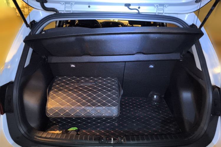 Used Kia kx1 Stonic 2021 1.4L CVT Sunroof Model
