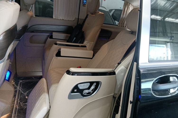 Used Mercedes-Benz Vito 2023 2.0T Business Version 7 Seats
