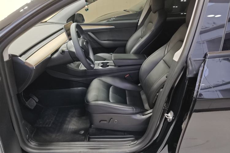 Used Tesla Model Y 2021 Standard Range Rear-Wheel Drive Version