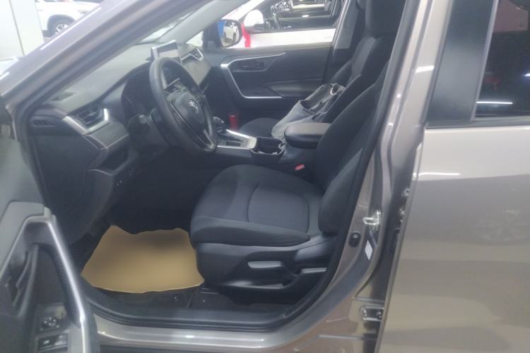 Used Toyota RAV4 2020 2.0L CVT Two-Wheel Drive Urban Edition
