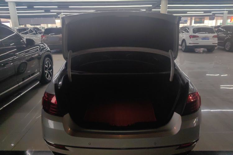 Used BMW 5 Series 2014 525Li Luxury Design Package