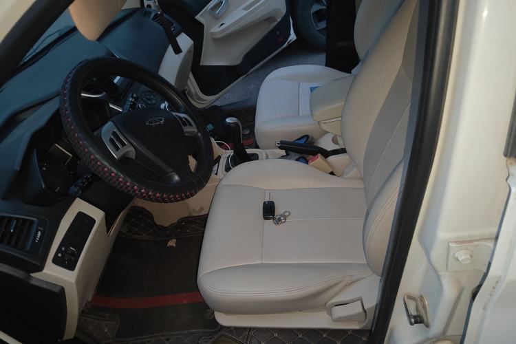 Used Chery Fengyun 2 2013 Hatchback 1.5L Manual Ruiyi Edition