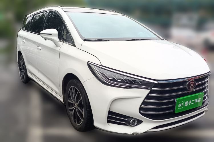 Used BYD Song MAX 2018 1.5T Automatic Smart Connect Elite Model with 6 Seats