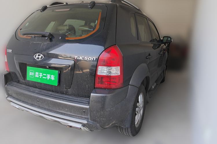 Used Hyundai Tucson 2009 2.0L Automatic Two-Wheel Drive with Sunroof