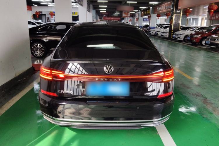 Used Volkswagen Passat 2025 Premium Version 380TSI Dragon Edition Rear