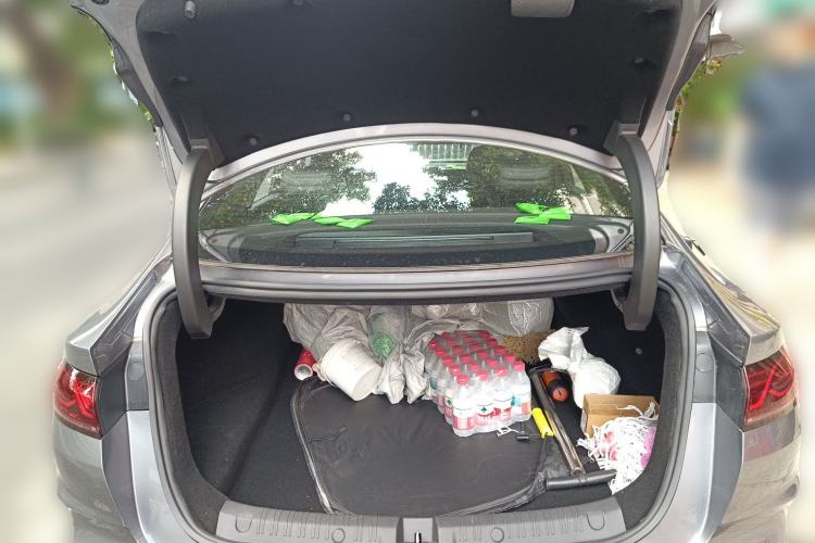 Used BYD Qin L 2025 DM-i Smart Drive 80KM Leading Model Trunk