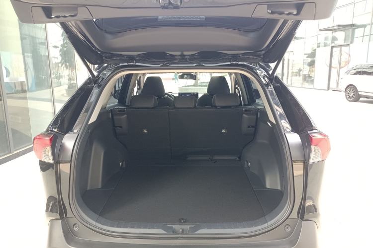 Used Toyota RAV4 2023 2.0L CVT Two-Wheel Drive Fashion Edition