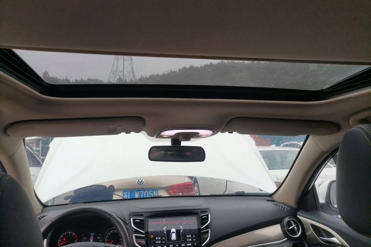 Used BYD Song 2017 Gaishe Upgrade Edition 1.5TID Automatic Elite Model
