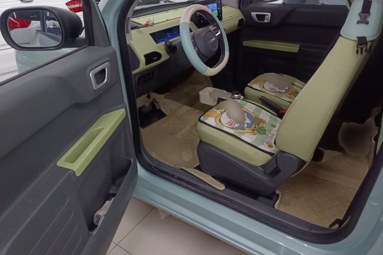 Used Geely Galaxy Panda 2023 Panda Mini 200km Endurance Bear
