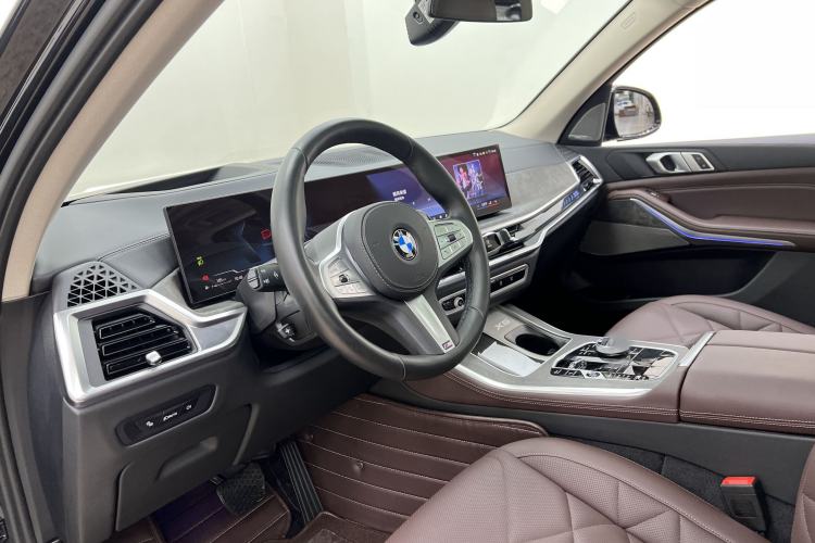 Used BMW X5 2023 xDrive 30Li Luxury M Sport Night Edition Package
