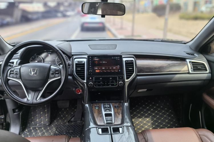 Used Honda UR-V 2017 370TURBO 2WD Prestige Edition China V Interior 10