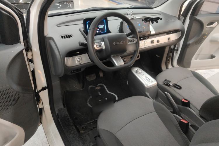 Used CHANGAN NEVO Lumin 2022 210km Sweet Edition Center Console