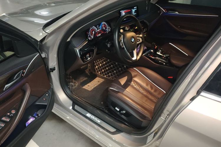 Used BMW 5 Series New Energy 2018 530Le Luxury Package Driver Seat