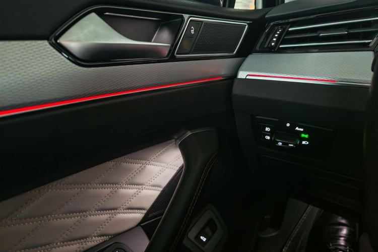 Used Volkswagen Magotan 2023 2 Million Units Commemorative Edition 330TSI DSG Luxury Version