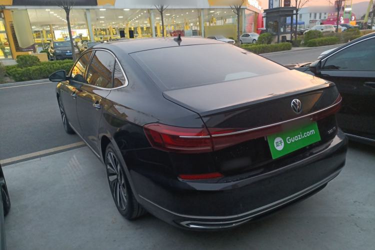 Used Volkswagen Passat 2023 Facelift 330TSI Luxury Edition