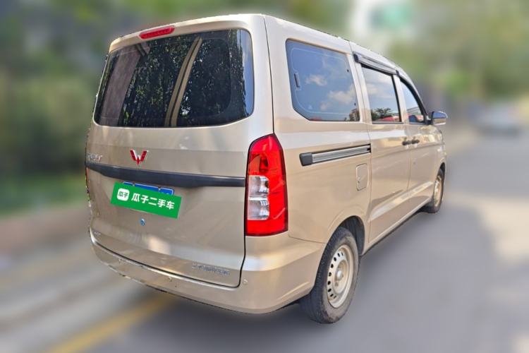 Used Wuling Hongguang V 2022 1.5L Jingqu Edition Electric-Assist LAR