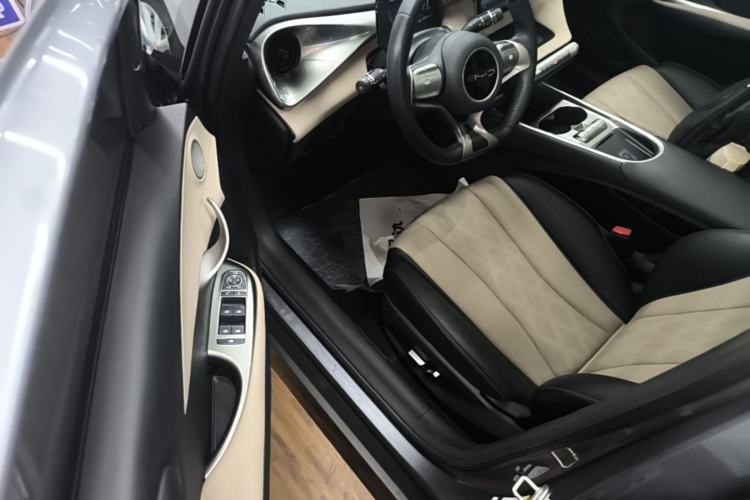 Used BYD Dolphin 2023 420 km Fashion Edition