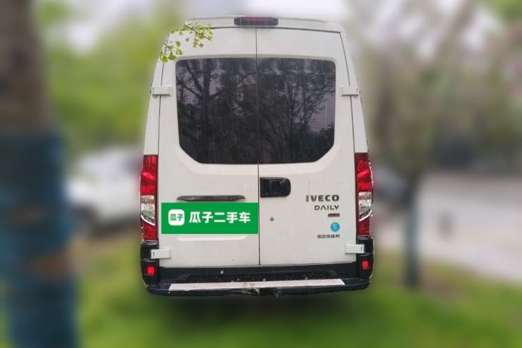 Used Iveco Eurocargo 2021 2.0T Manual Super-Rui Short Wheelbase Low-Roof Side-Hinged Door F1A Rear