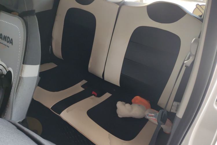 Used Wuling Hongguang MINIEV 2021 Macaron Fashion Model Lithium Iron Phosphate Left Rear Seat