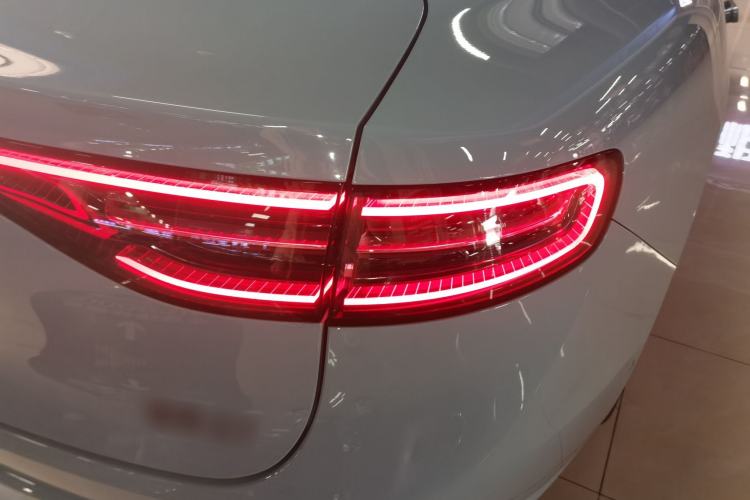 Used Hima Luxeed S7 2025 785 km Ultra