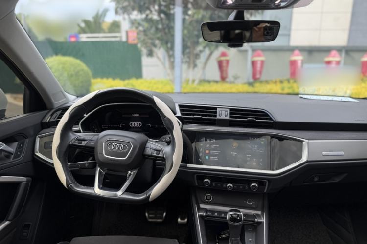 Used Audi Q3 2022 40 TFSI Fashion Dynamic Model