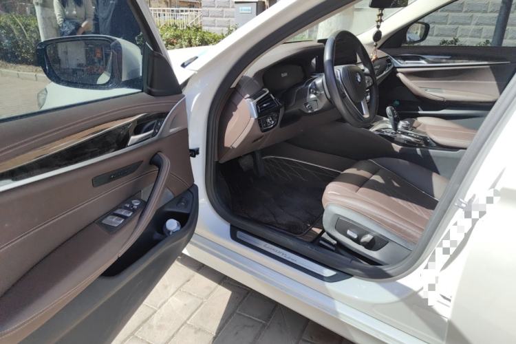 Used BMW 5 Series 2022 Restyled 525Li Luxury Package
