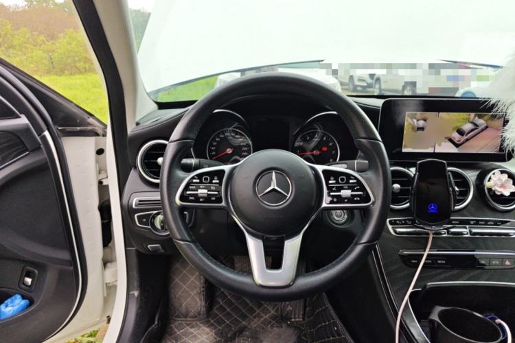 Used Mercedes-Benz C-Class 2019 C 180 L Fashion Edition Sport Version Steering Wheel