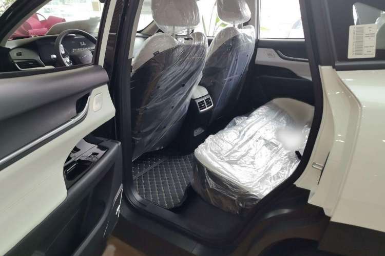 Used Chery New Energy eQ7 2025 512 km Free-Range Version
