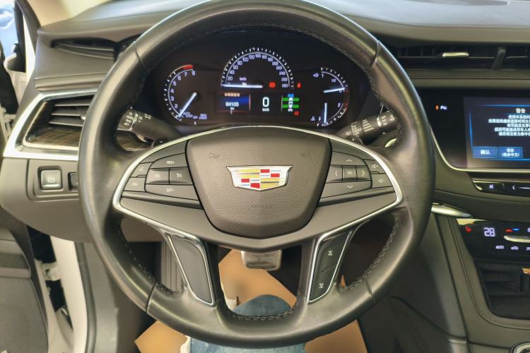 Used Cadillac XT5 2016 25T Luxury Model