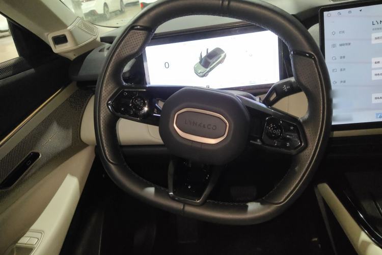 Used Lynk & Co 08 EM-P 2023 120km Long-Range Pro Steering Wheel