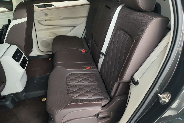 Used Volkswagen Tavendor 2023 380TSI Four-Wheel Drive R-Line Cruise Edition Left Rear Seat