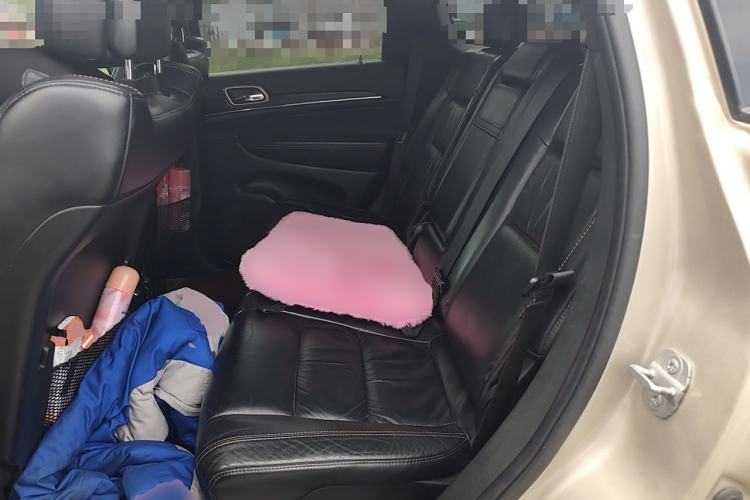 Used Jeep Grand Cherokee 2014 3.0L Comfort Navigation Edition Left Rear Seat