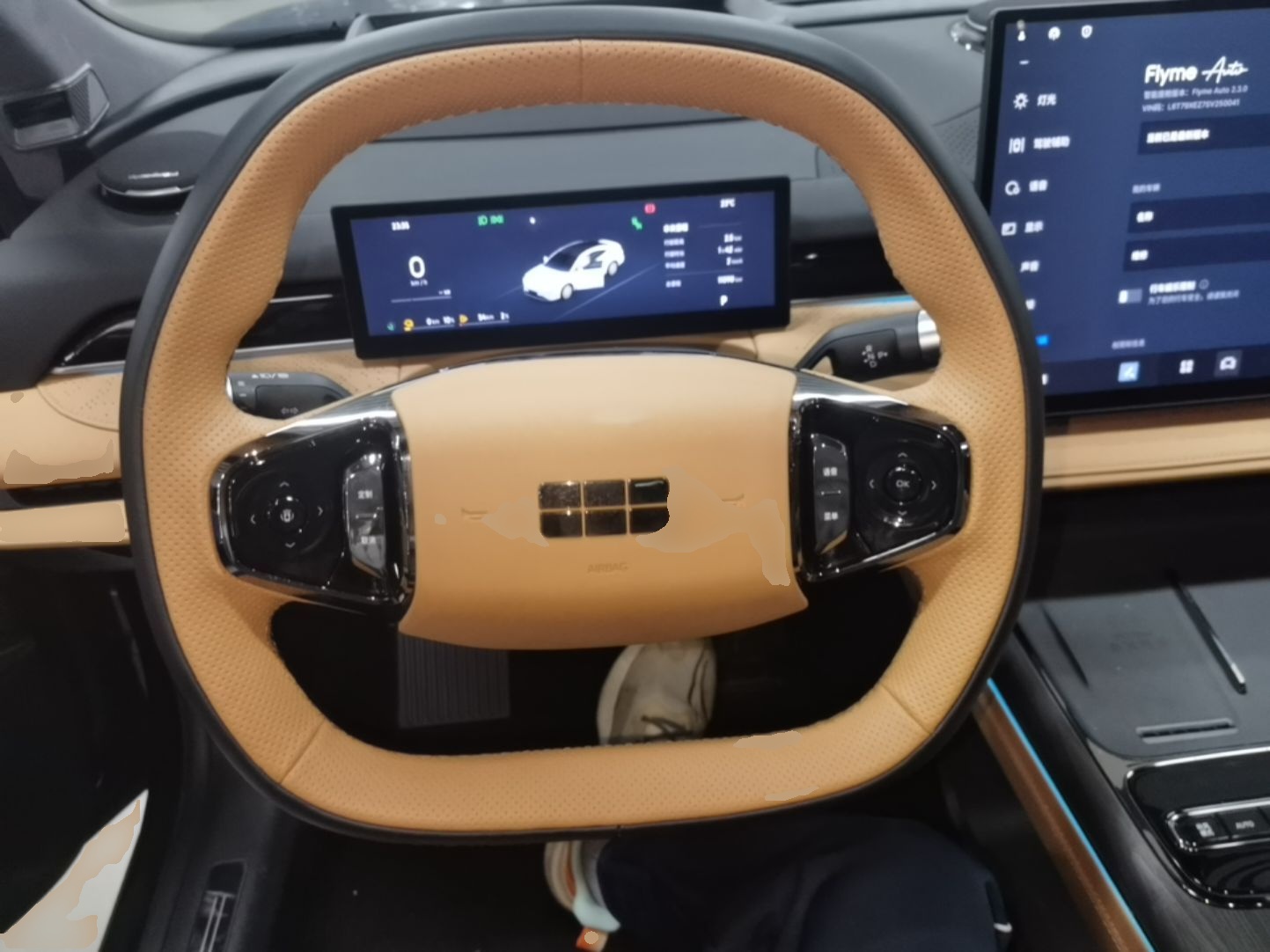 Geely Galaxy 8 2025 130km EM-P Starship Edition — снимка 13