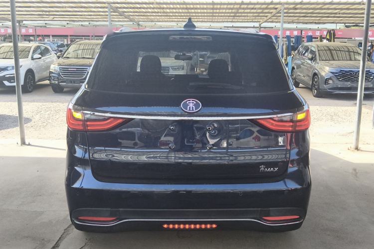 Used BYD Song MAX 2017 1.5T Automatic Smart Connect Elite 7-Seater