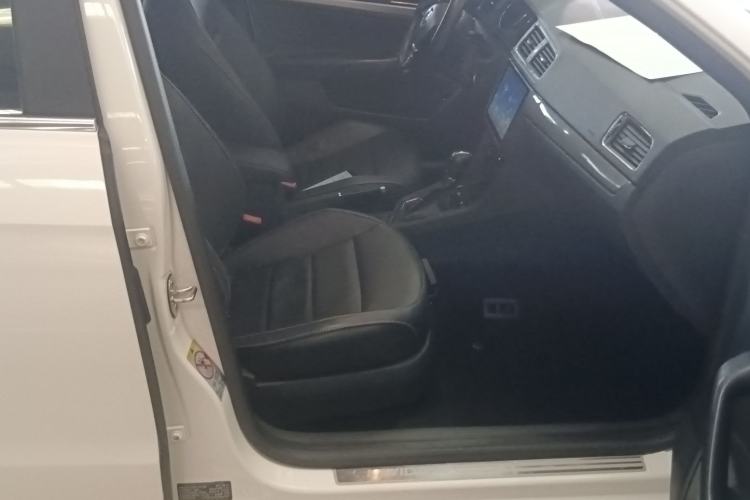 Used Volkswagen Lavida 2015 1.6L Automatic Comfort Edition