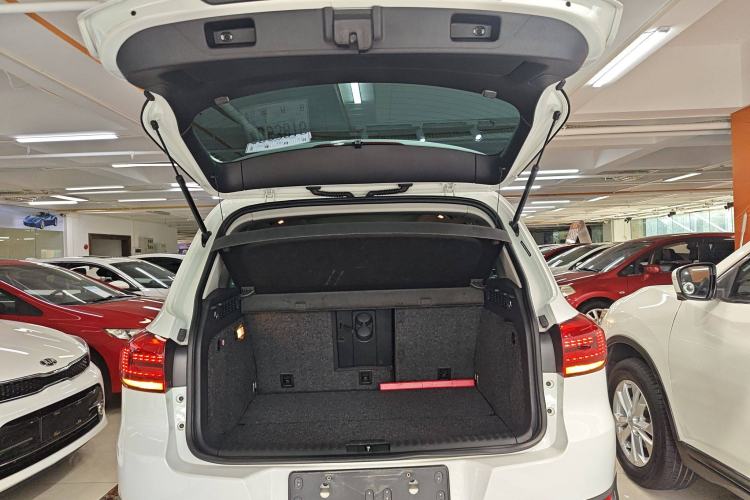 Used Volkswagen Tiguan 2016 2.0 TSI Four-Wheel Drive Standard Version