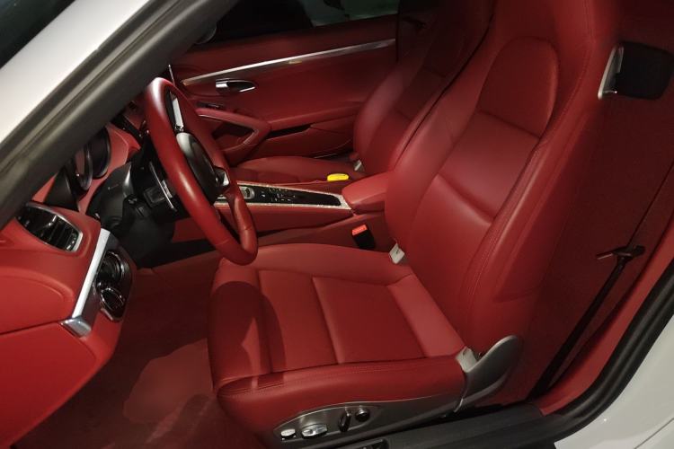 Used Porsche 718 2022 Boxster 2.0T Left Front Seat