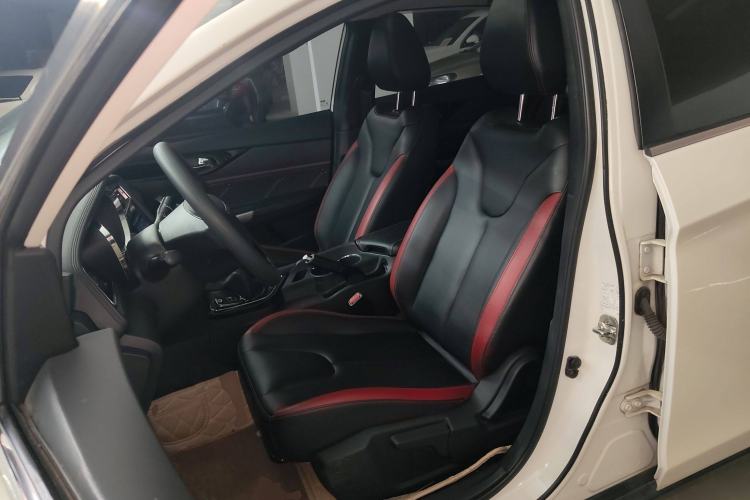 Used Venucia D60 2018 1.6L Manual Smart Connect Elite Edition
