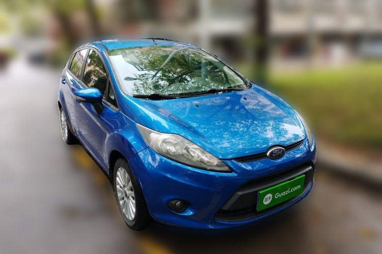 Used Ford Fiesta 2011 Hatchback 1.5L Automatic Fashion Edition Front Right 45 Deg