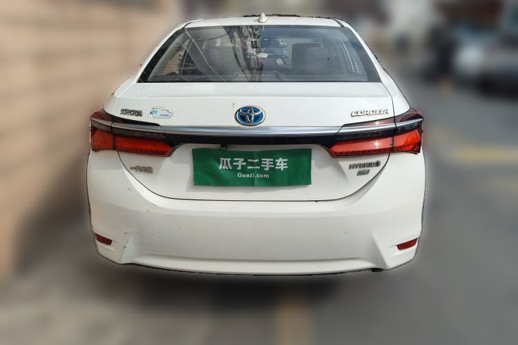 Used Toyota Corolla 2016 Dual-Engine 1.8L E-CVT Leading Edition
