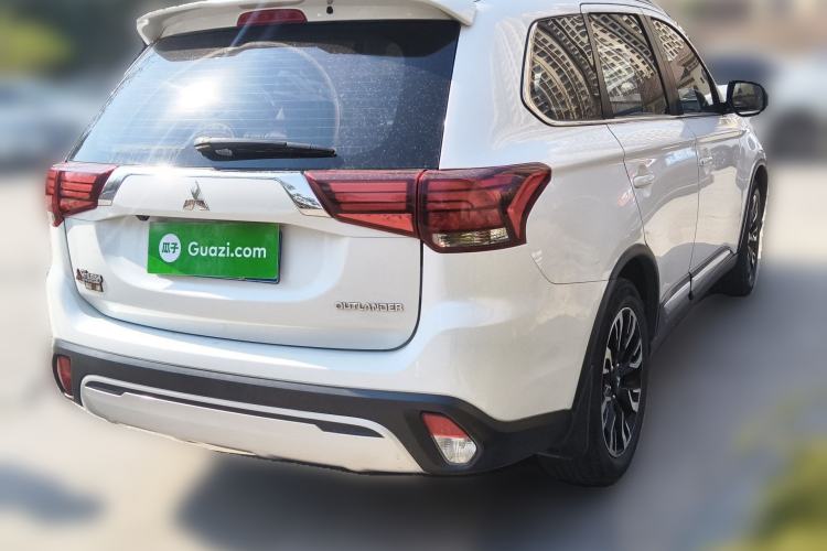 Used Mitsubishi Outlander 2020 2.0L Two-Wheel Drive Enjoyment Version 5 Seats
