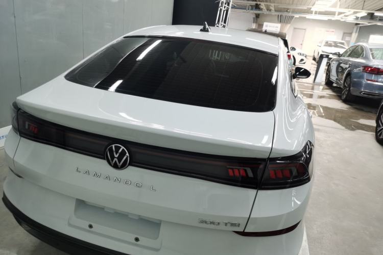 Used Volkswagen Lamando 2024 Lingdu L 200TSI DSG Trendy & Spicy Edition Rear