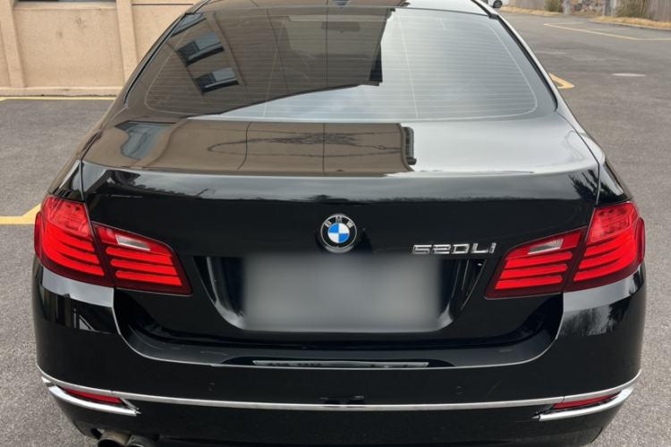 Used BMW 5 Series 2014 520Li Elegant Model
