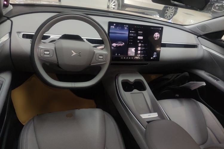 Used XPeng MONA M03 2025 600 with Ultra-Long Range Max Center Console