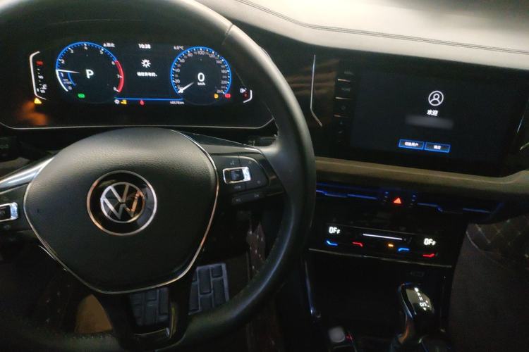 Used Volkswagen Passat 2020 Revised Version 330TSI Luxury Edition China VI Standard